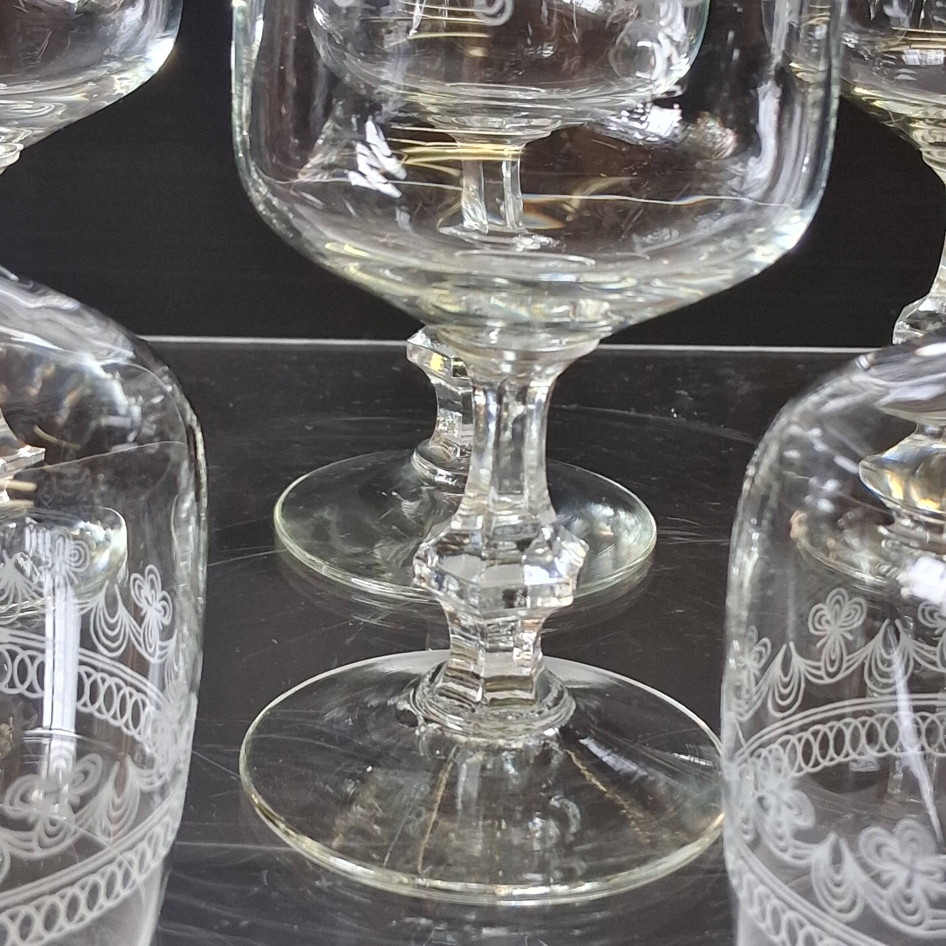 6 printed stem glasses for port/digestif in good condition.