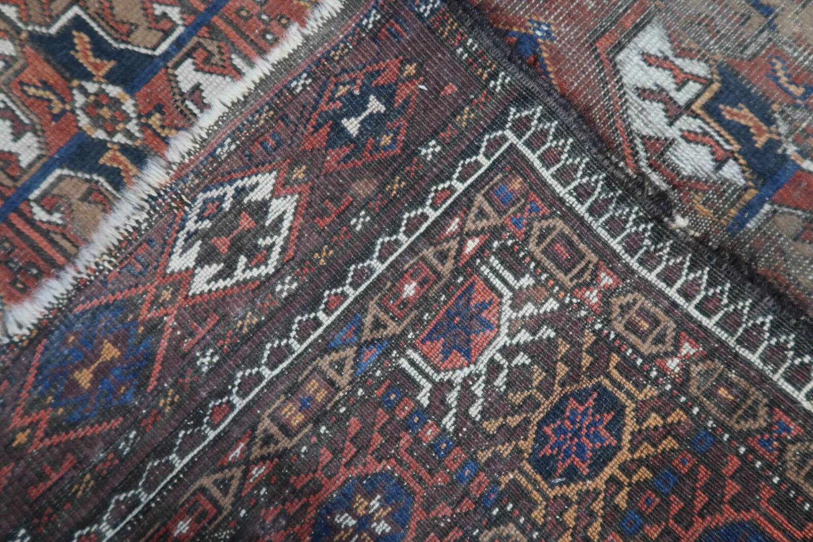 Handmade vintage Afghan Baluch rug 93cm x 164cm 1920s