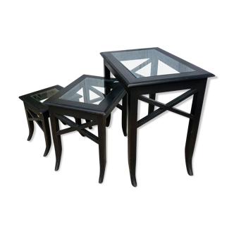 Set of 3 pull-out tables in glass and black wood