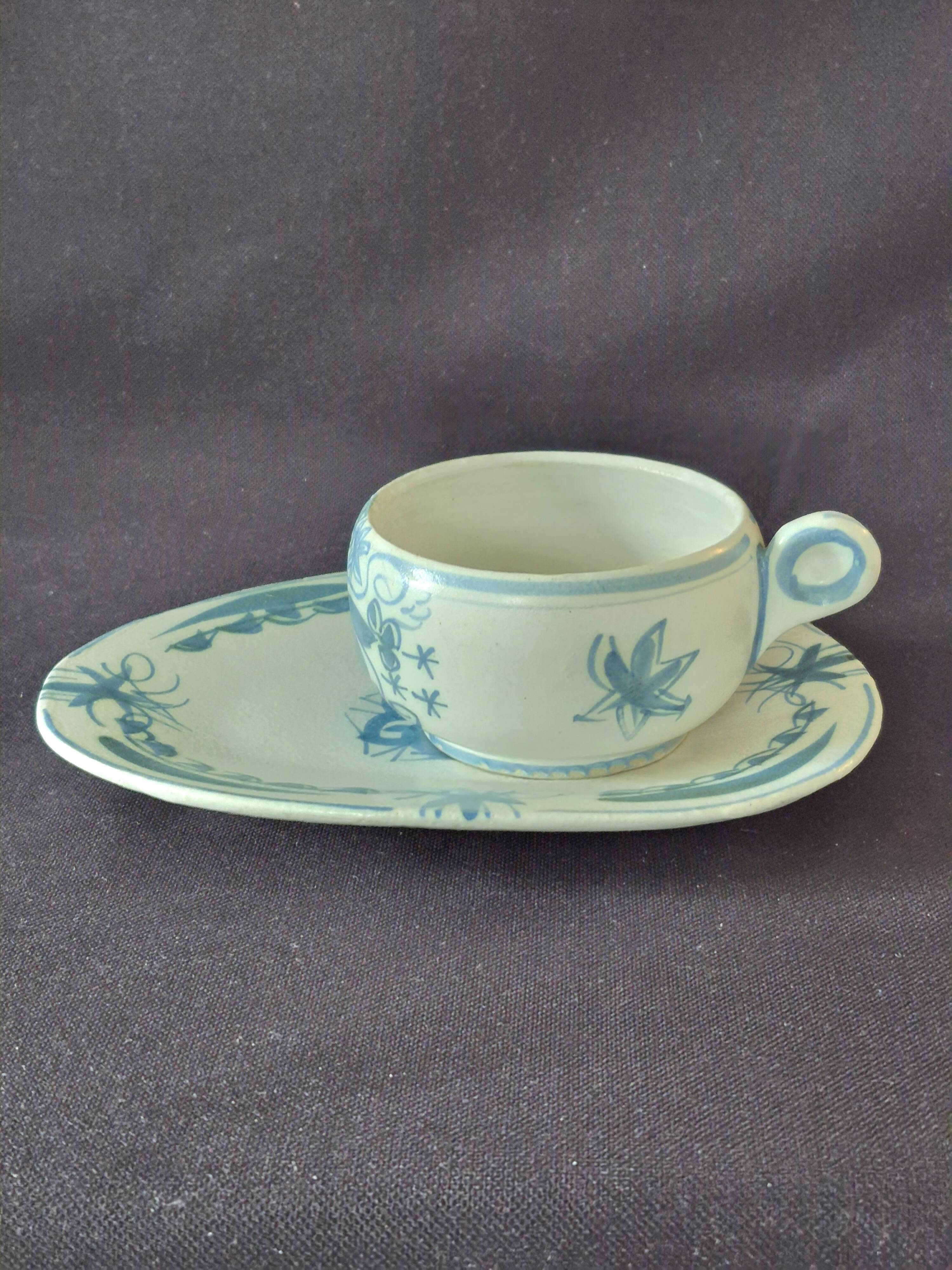 Breakfast cup "selfish" in glazed stoneware Quimper Keraluc A031-1