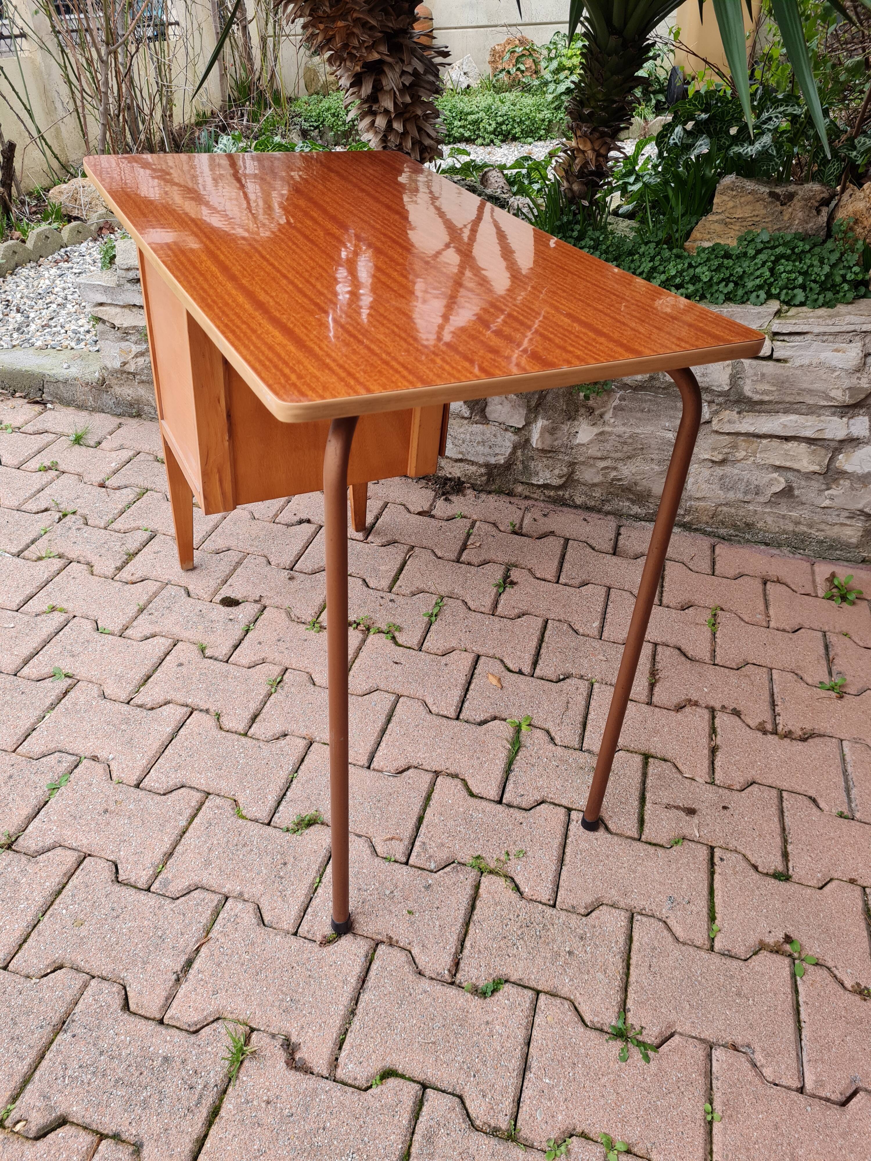 School desk in formica, wood and vintage metal - children's desk