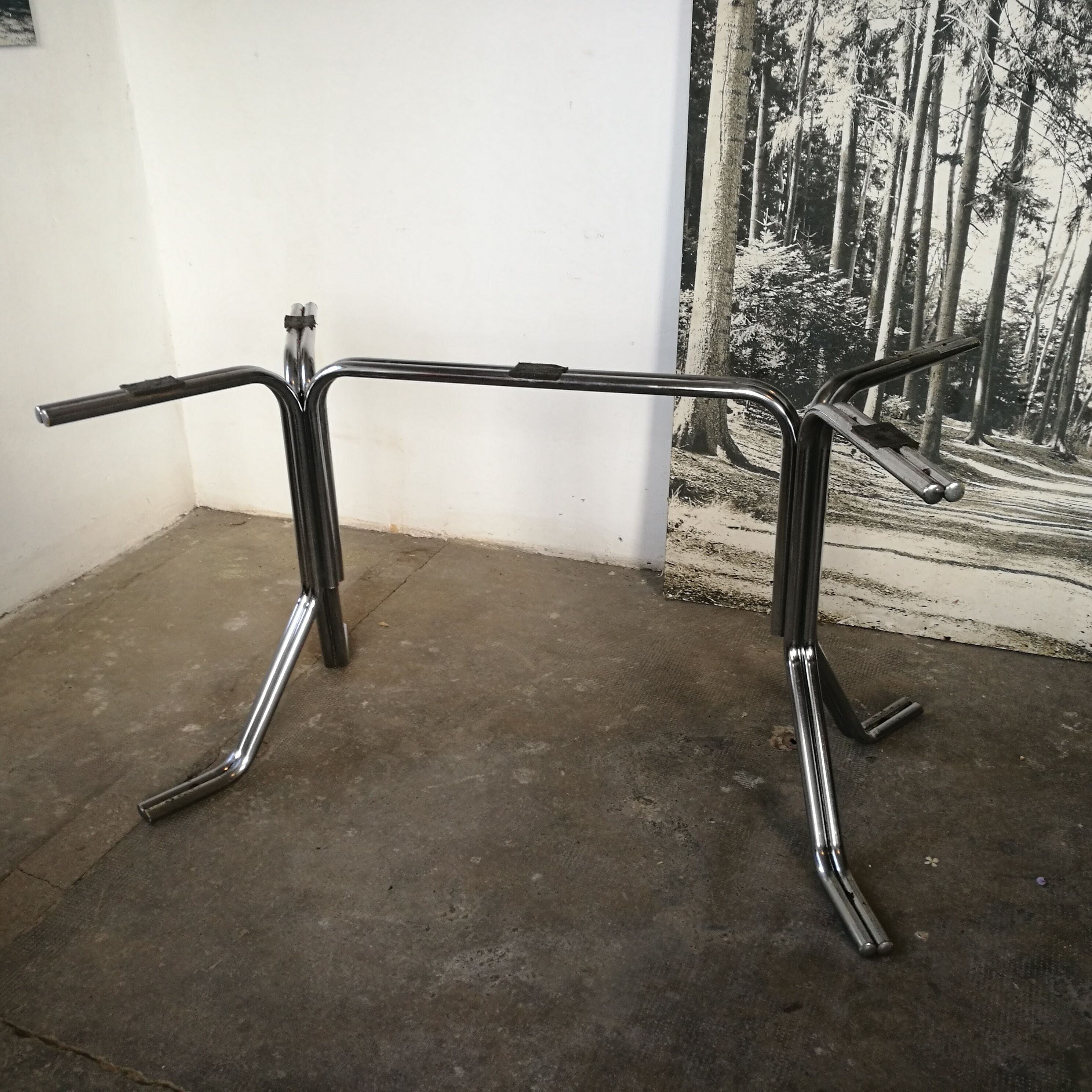 Table, chrome foot, red marble