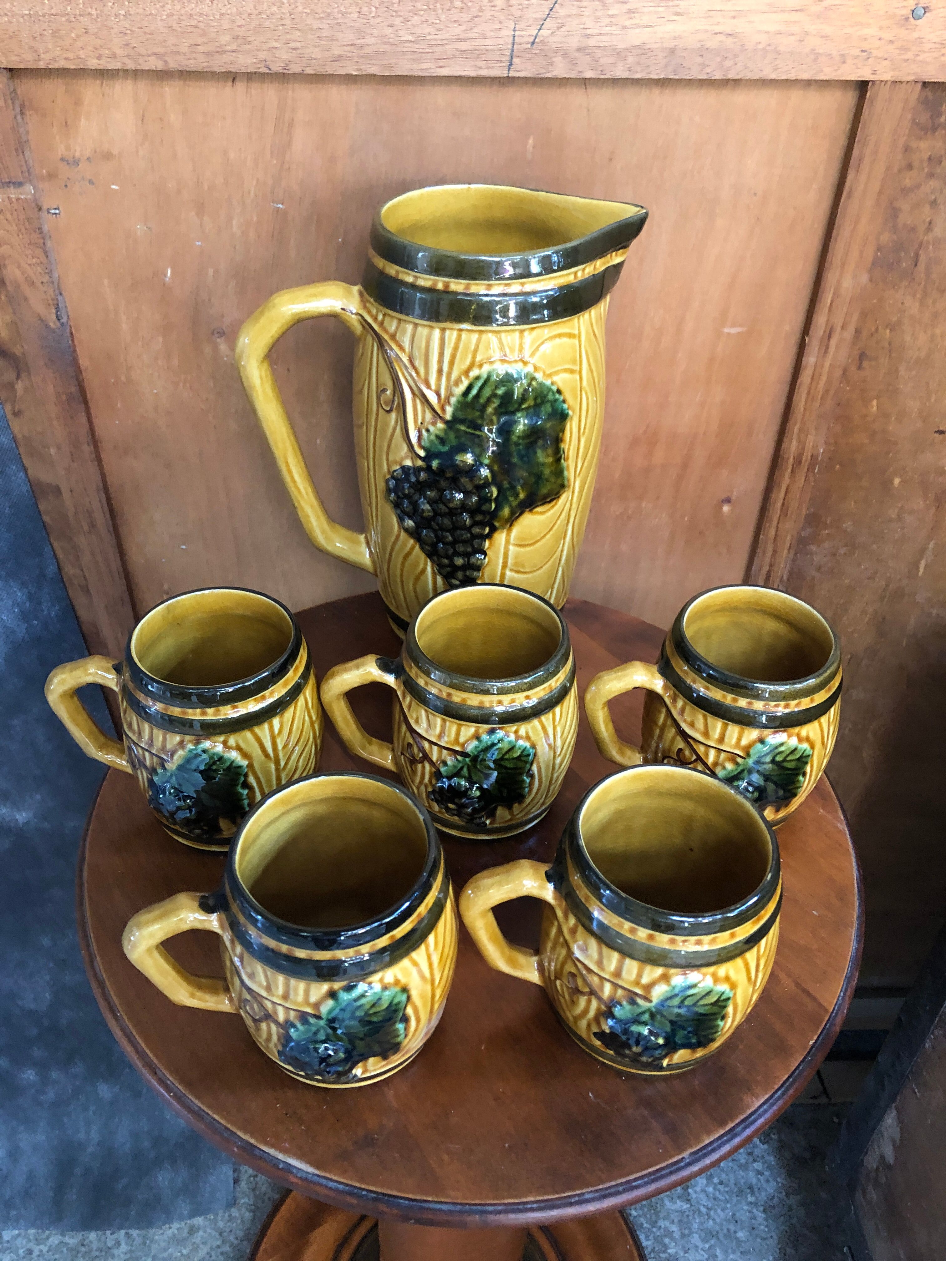 Old pitcher service & 5 ceramic mugs vintage yellow green grape vine decor