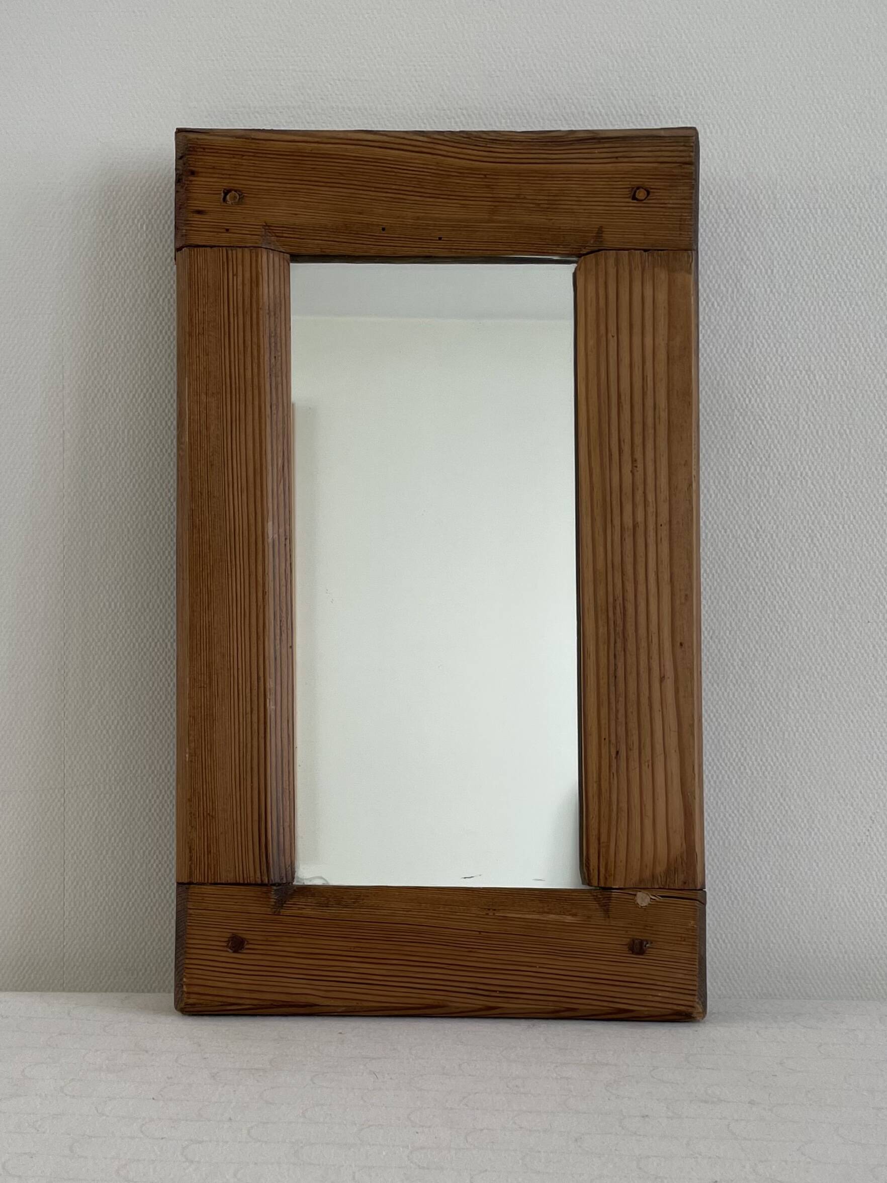 Antique pine mirror 22x34cm