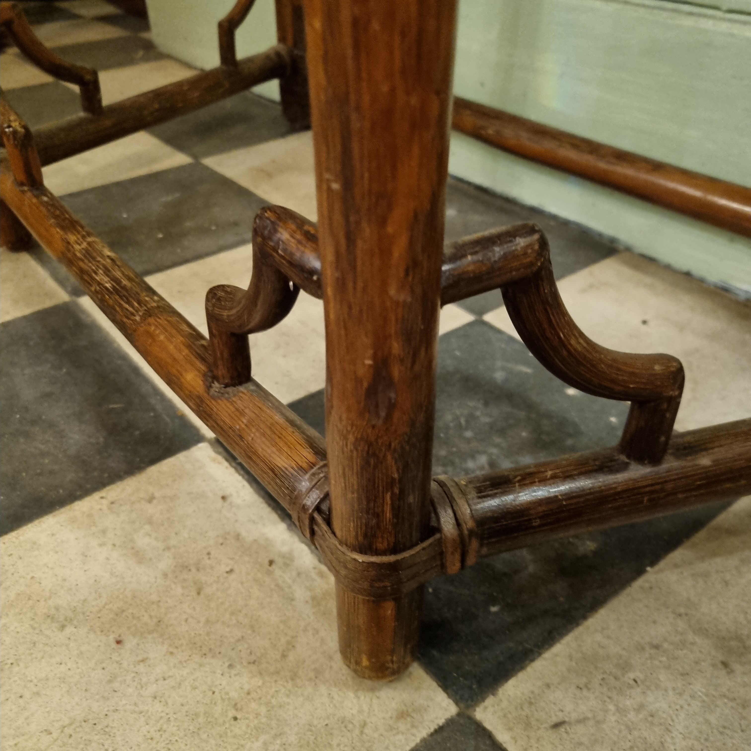 Console trapèze bambou 1900