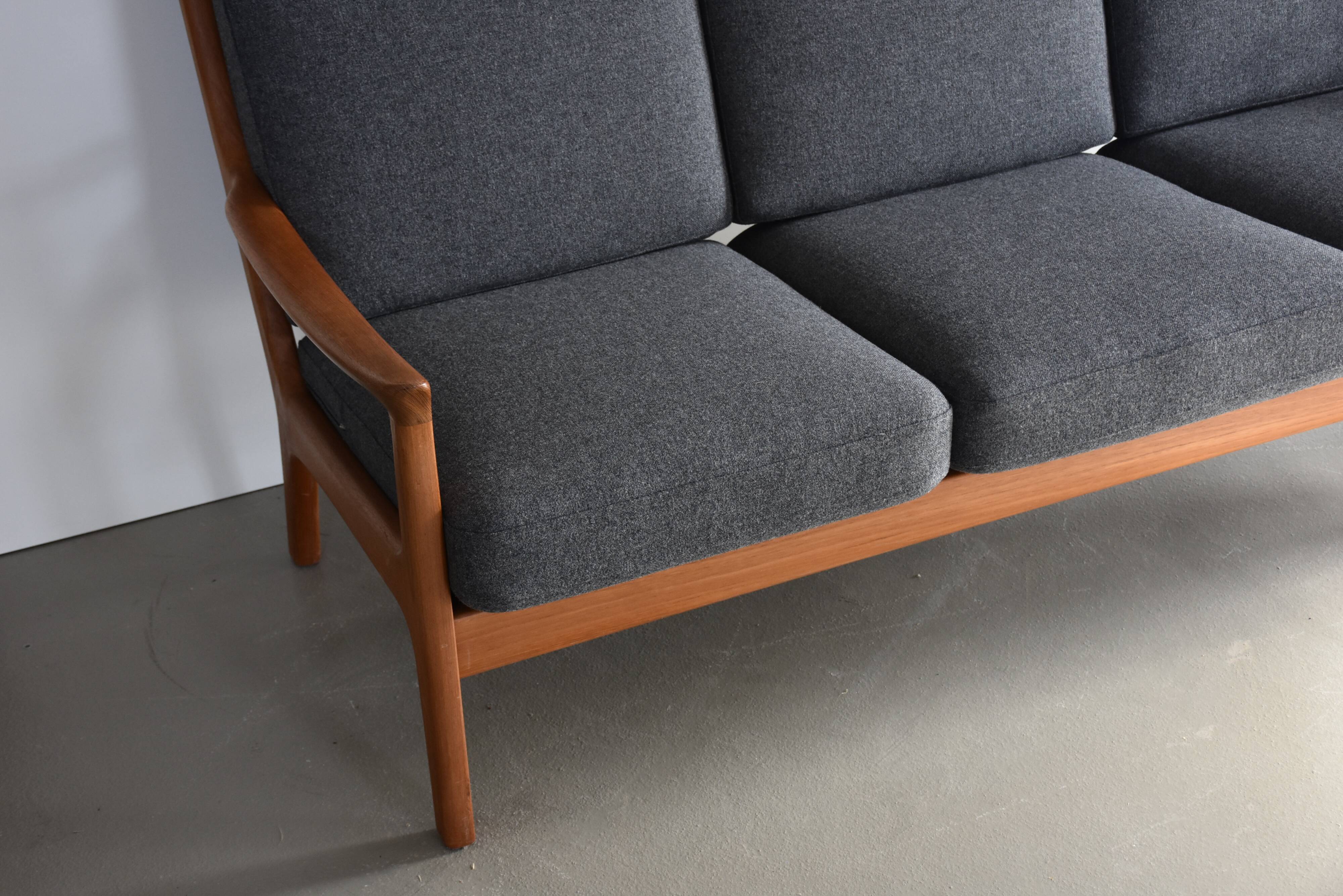 Mid Century Highback Sofa 60s Kvadrat Fabric