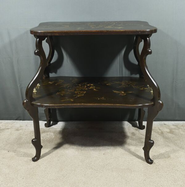 Table à Thé en Bois Laqué à Décors Asiatiques – Fin XIXe