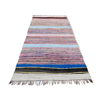 Contemporary and artisanal carpet 290 x 138 cm