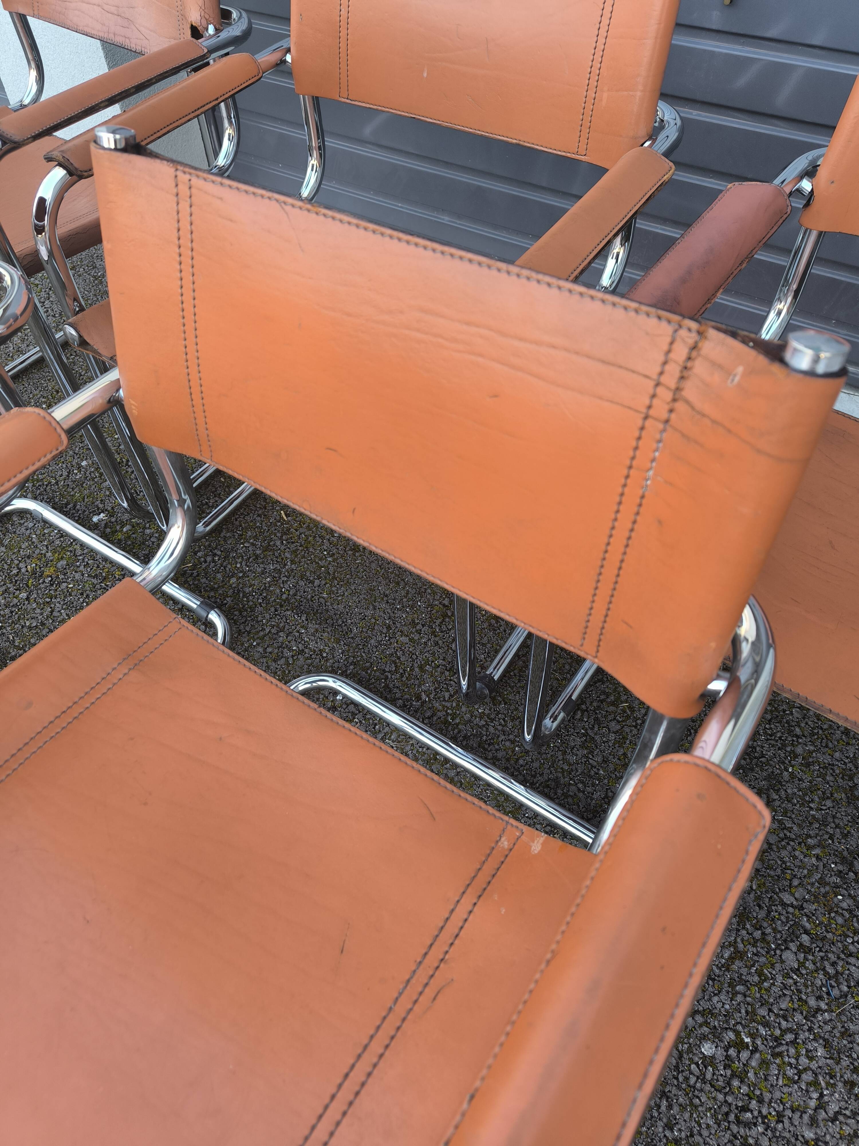 Cantilever chairs in the style of Matteo Grassi