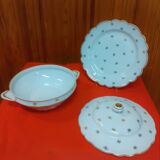 Tureen and its display