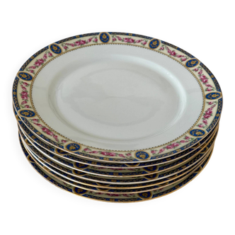 Set of 7 flat plates in Limoges porcelain