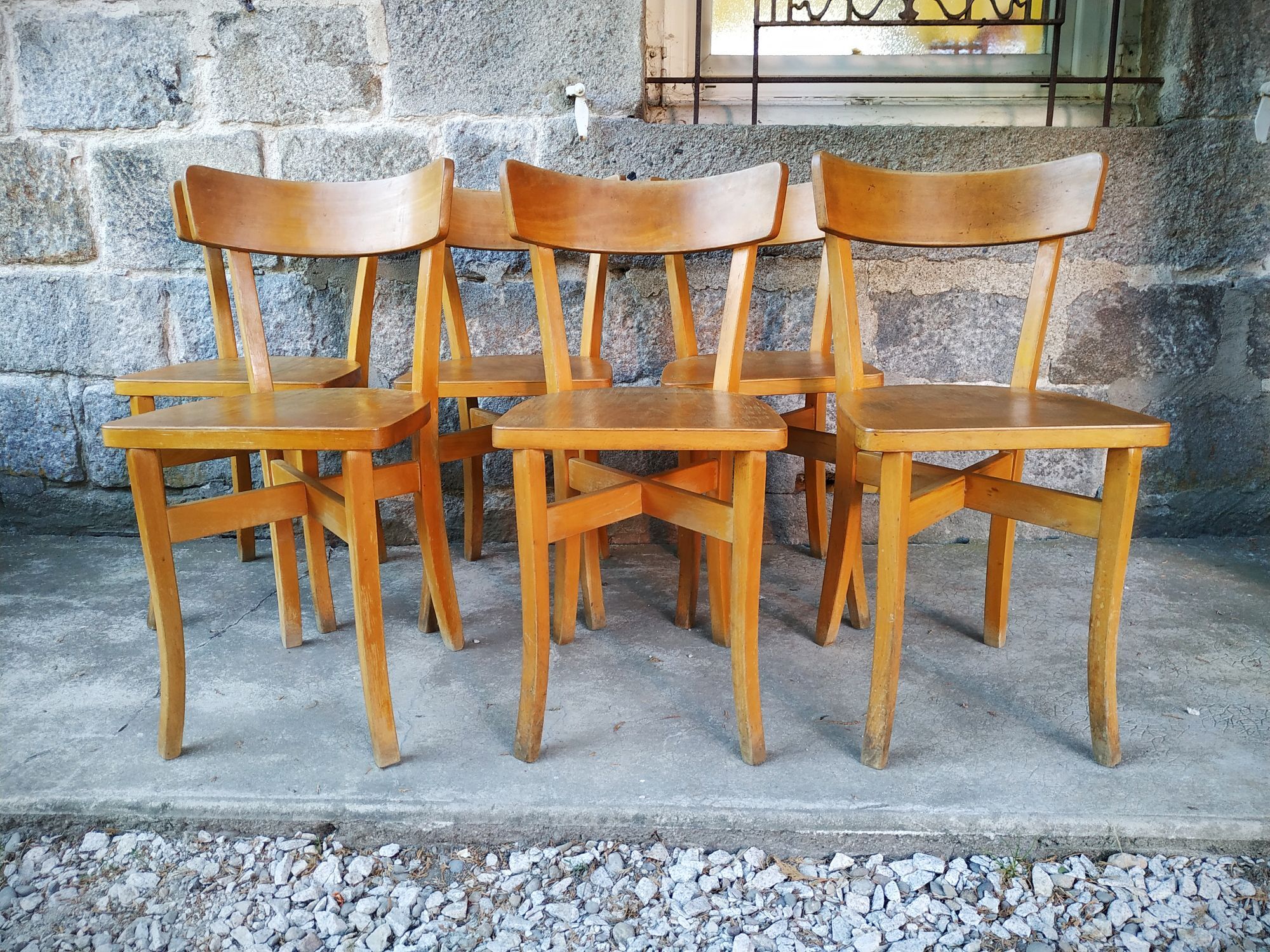 Série de six chaises bistrot Luterma