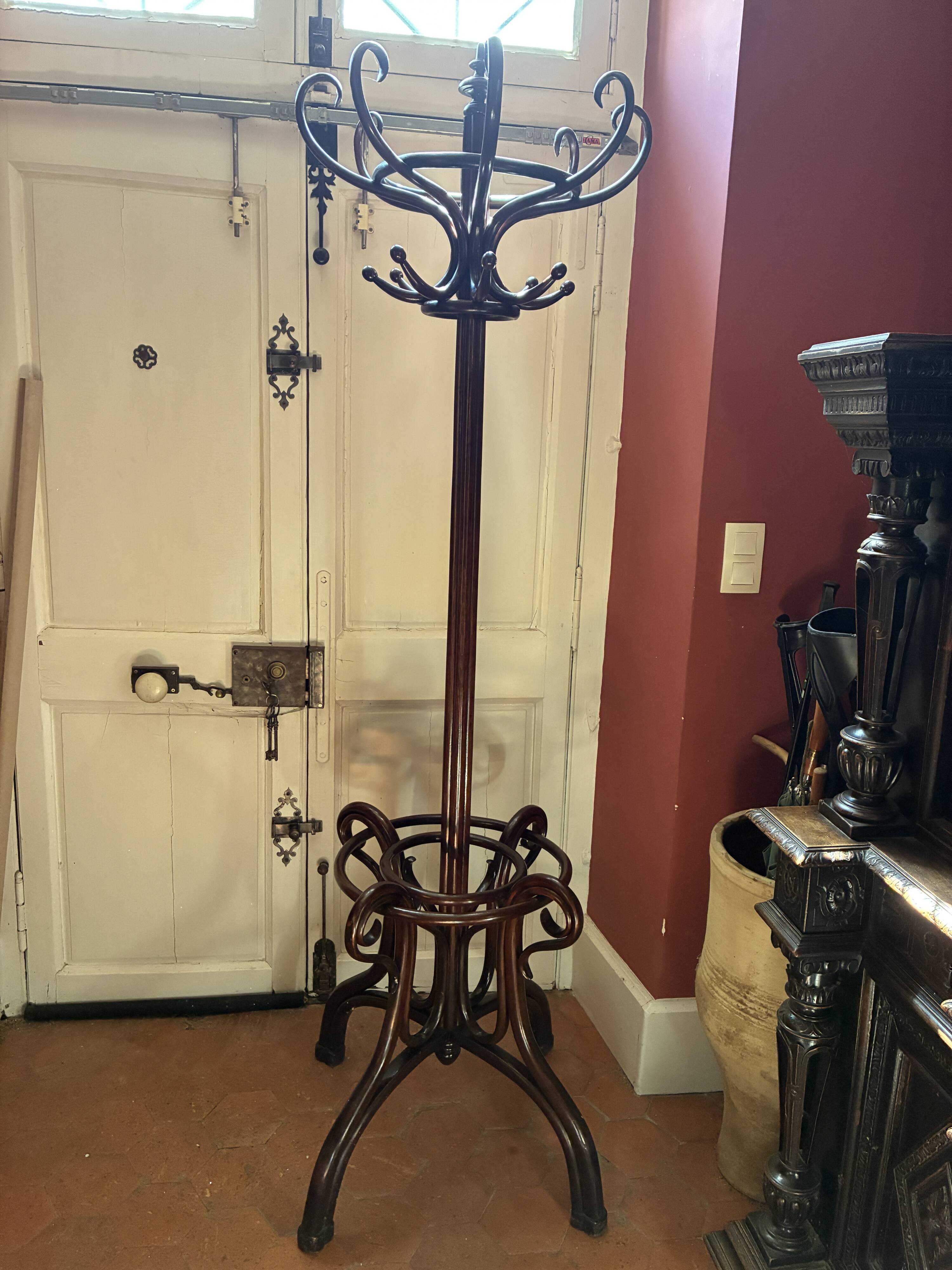Coat Rack Model 1092 in Bent Wood by Jacob & Josef Kohn
