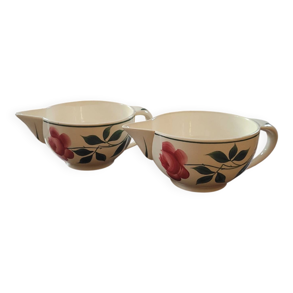 ​Duo de verseuses à décor floral peint main