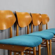 Ensemble de quatre chaises de salle à manger en hêtre des années 1970 par TON, Tchécoslovaquie