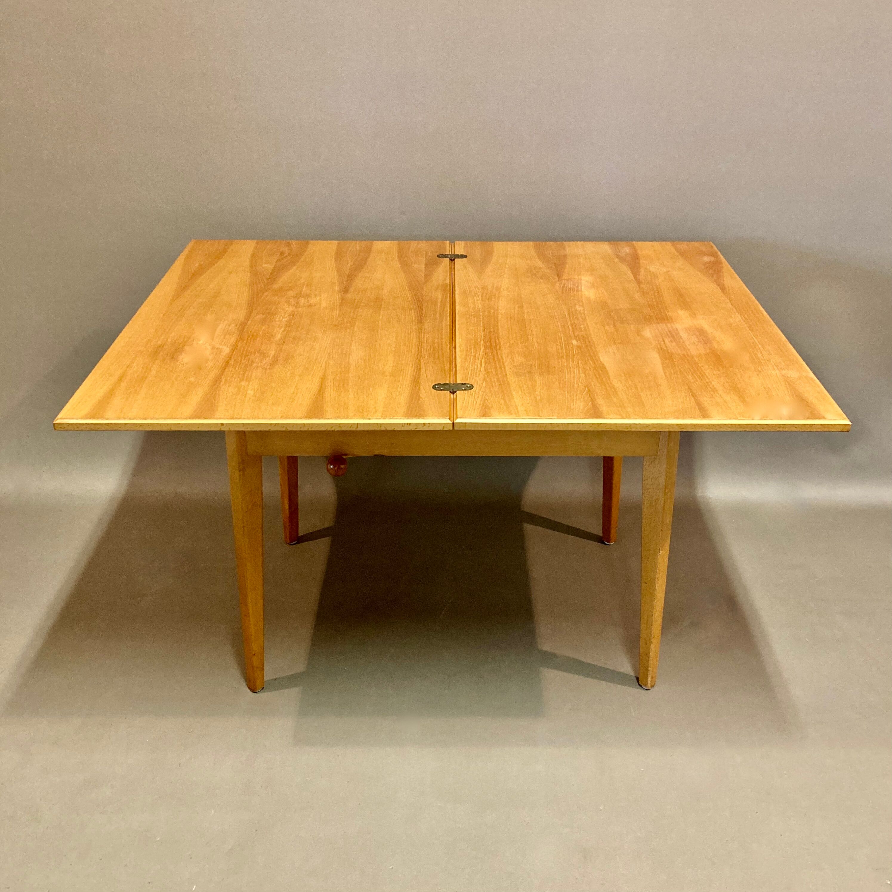 Modular coffee or high table Scandinavian design 1950.