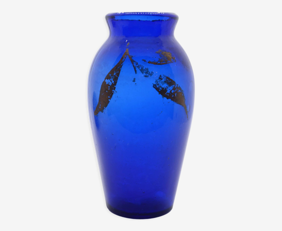 Vase en verre ancien bleu