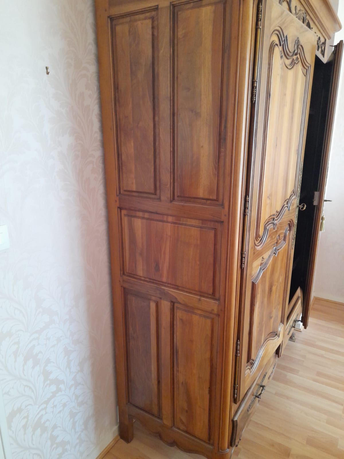 Armoire