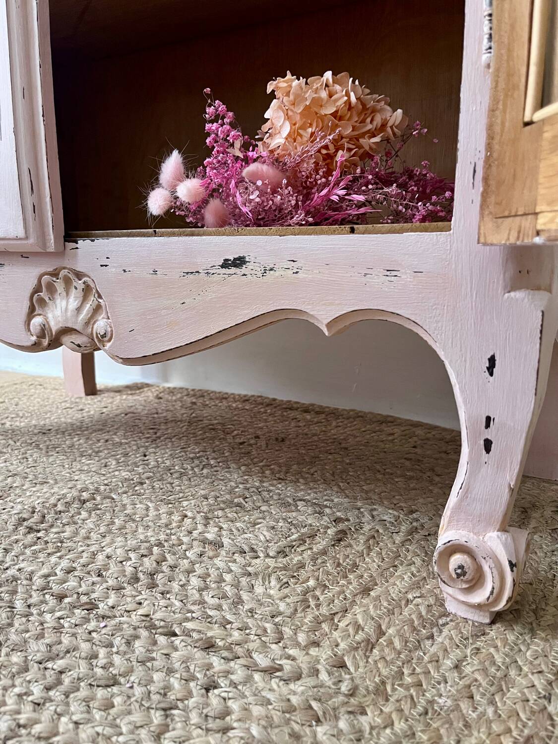 Patinated display cabinet