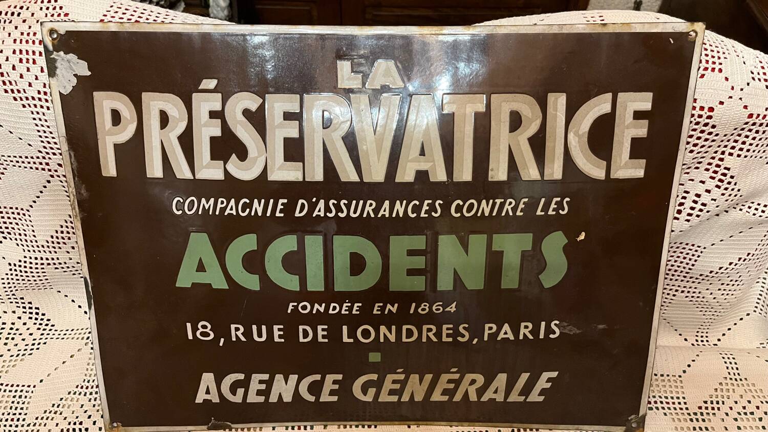 Plaque émaillée  bombee La Préservatrice
