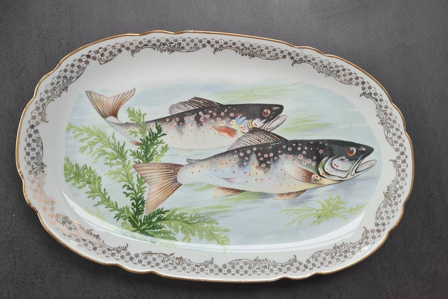 Porcelain fish dish