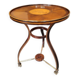 Pedestal table
