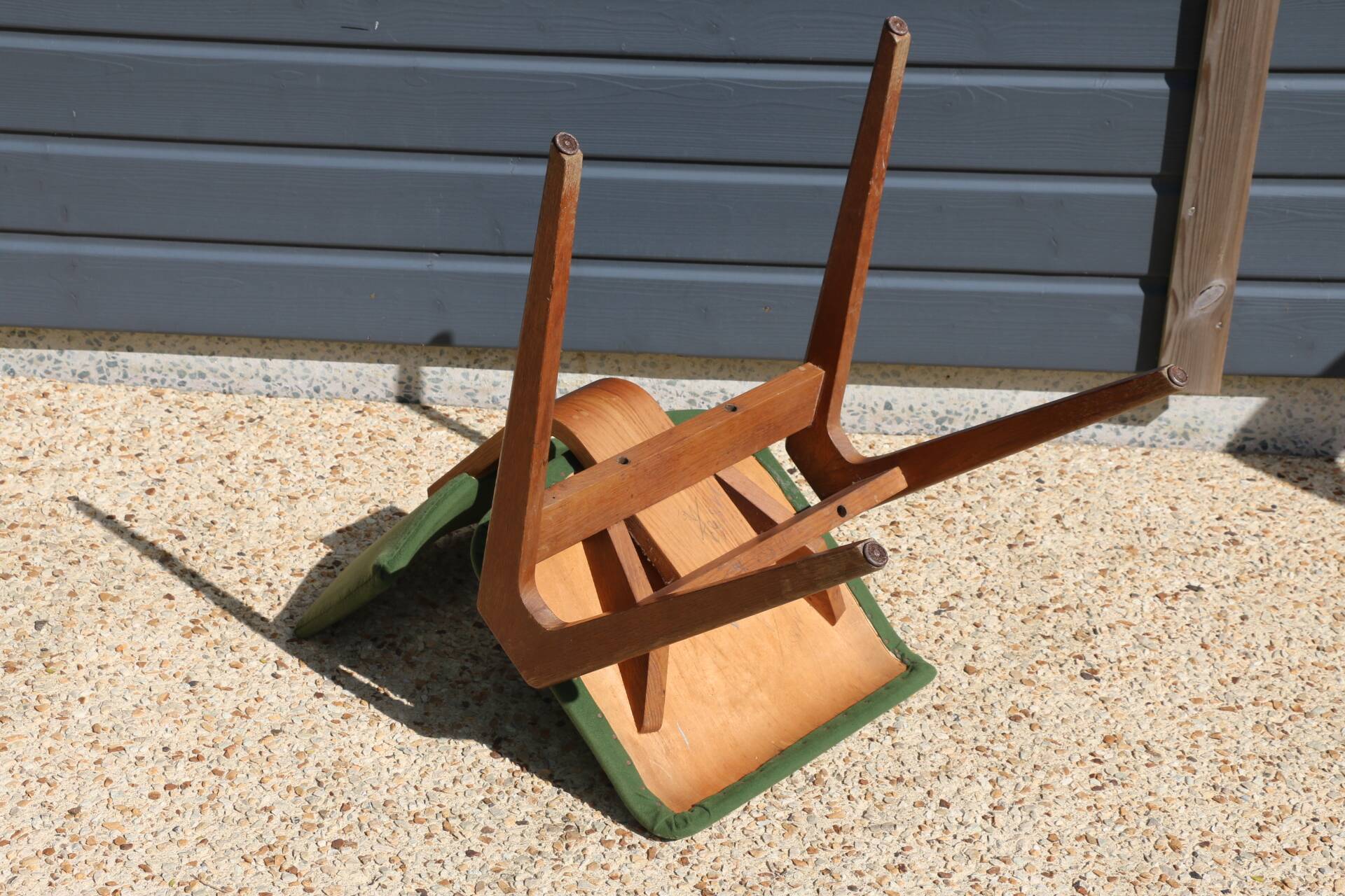 Robin Day chair "HILLESTAK" 1950 green