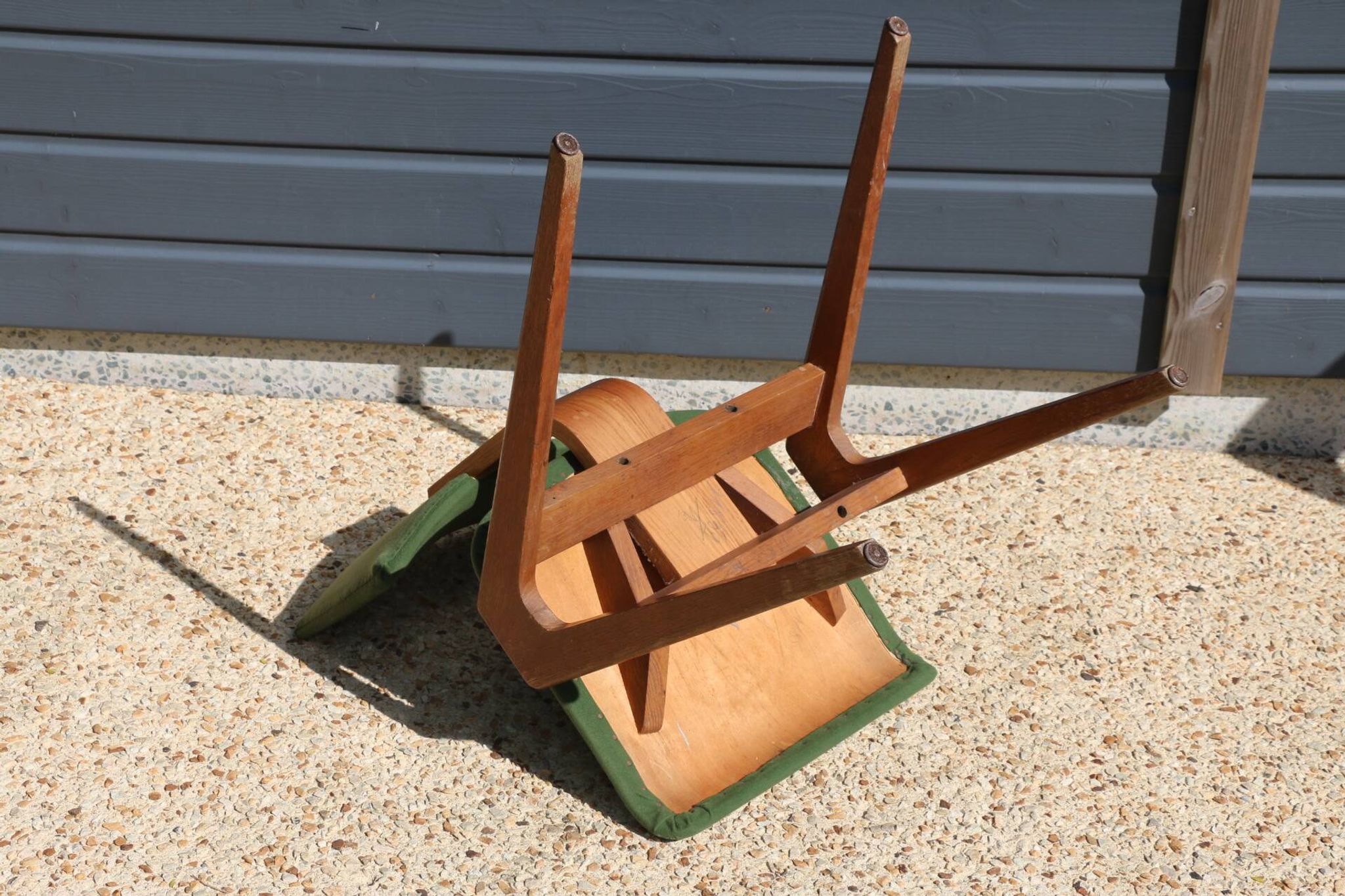 Robin Day chair "HILLESTAK" 1950 green