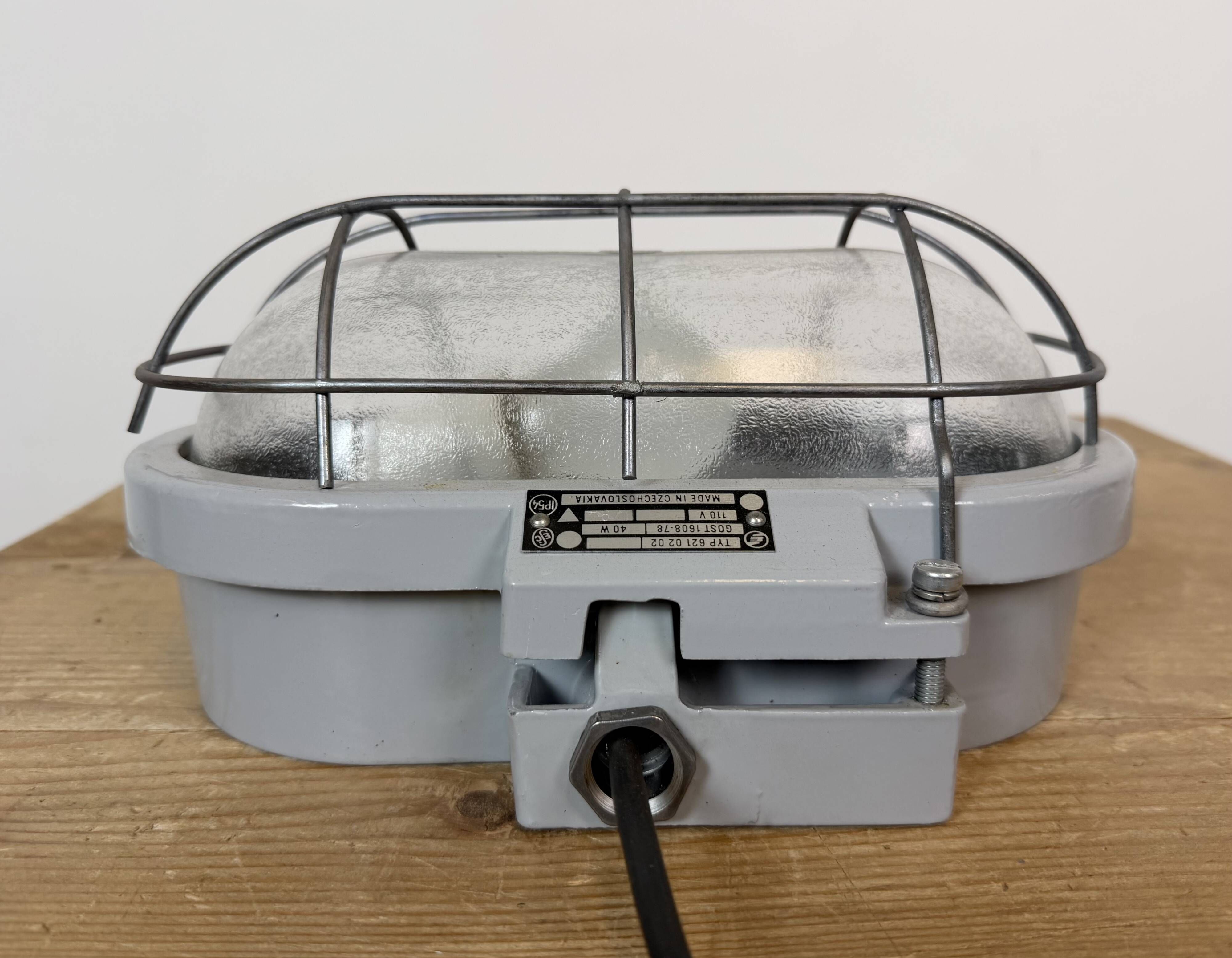 Grey Industrial Cast Aluminium Wall Light, 1970s