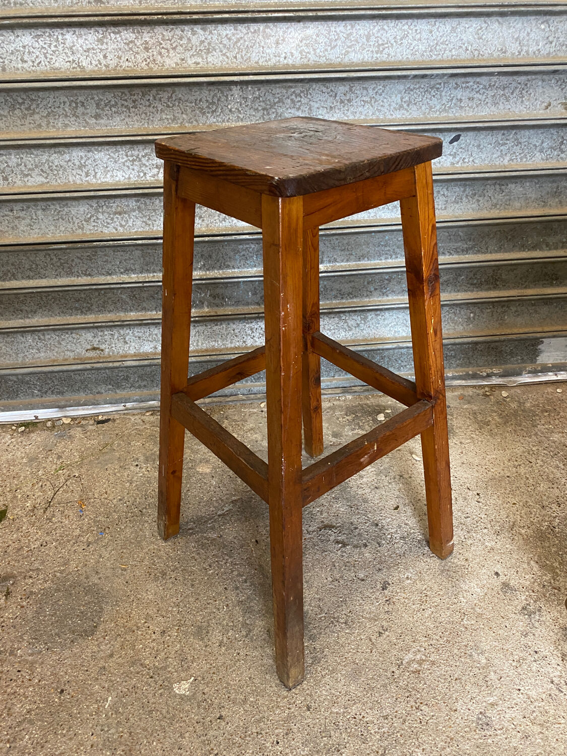 Farm stool