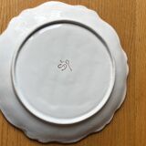 Set of 7 assorted plates