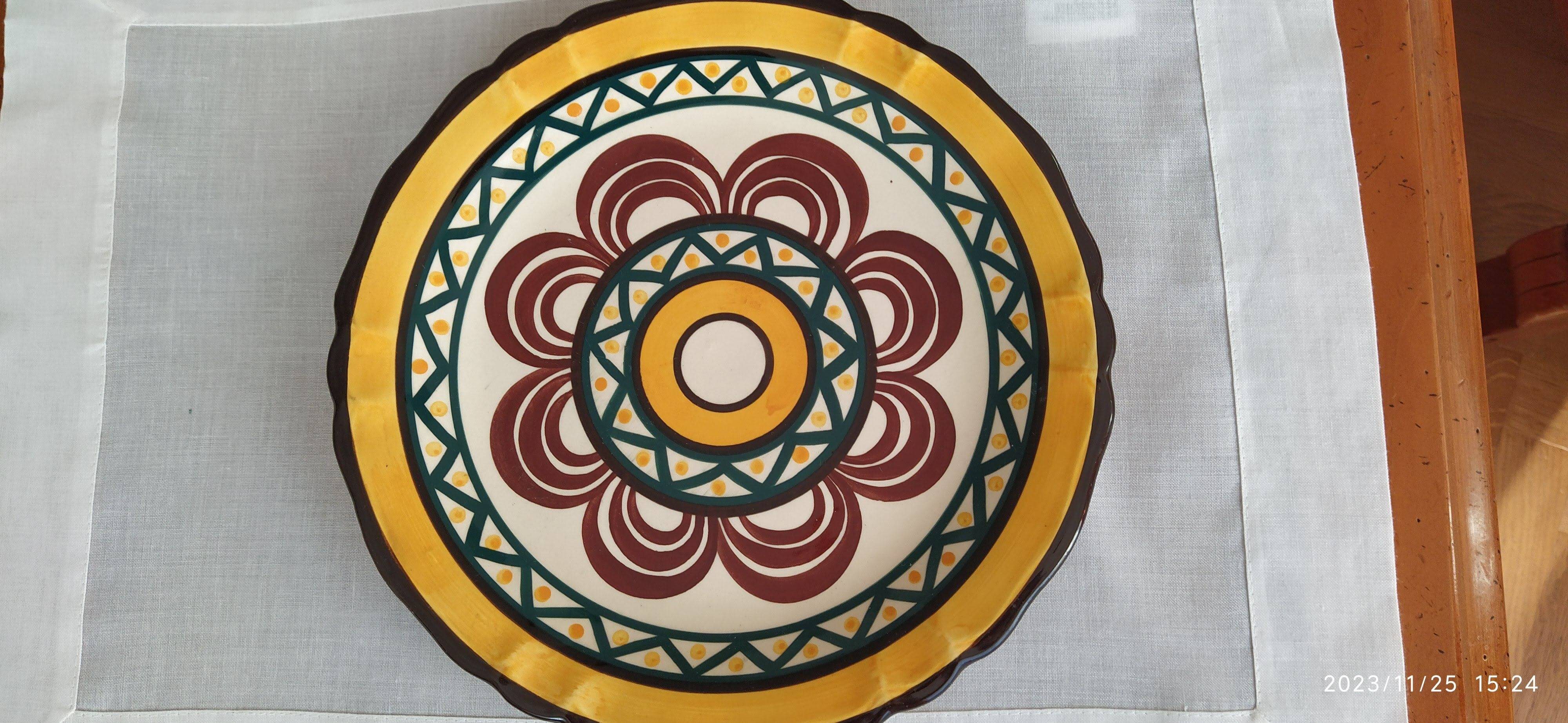 Earthenware plate from St Jean de Bretagne