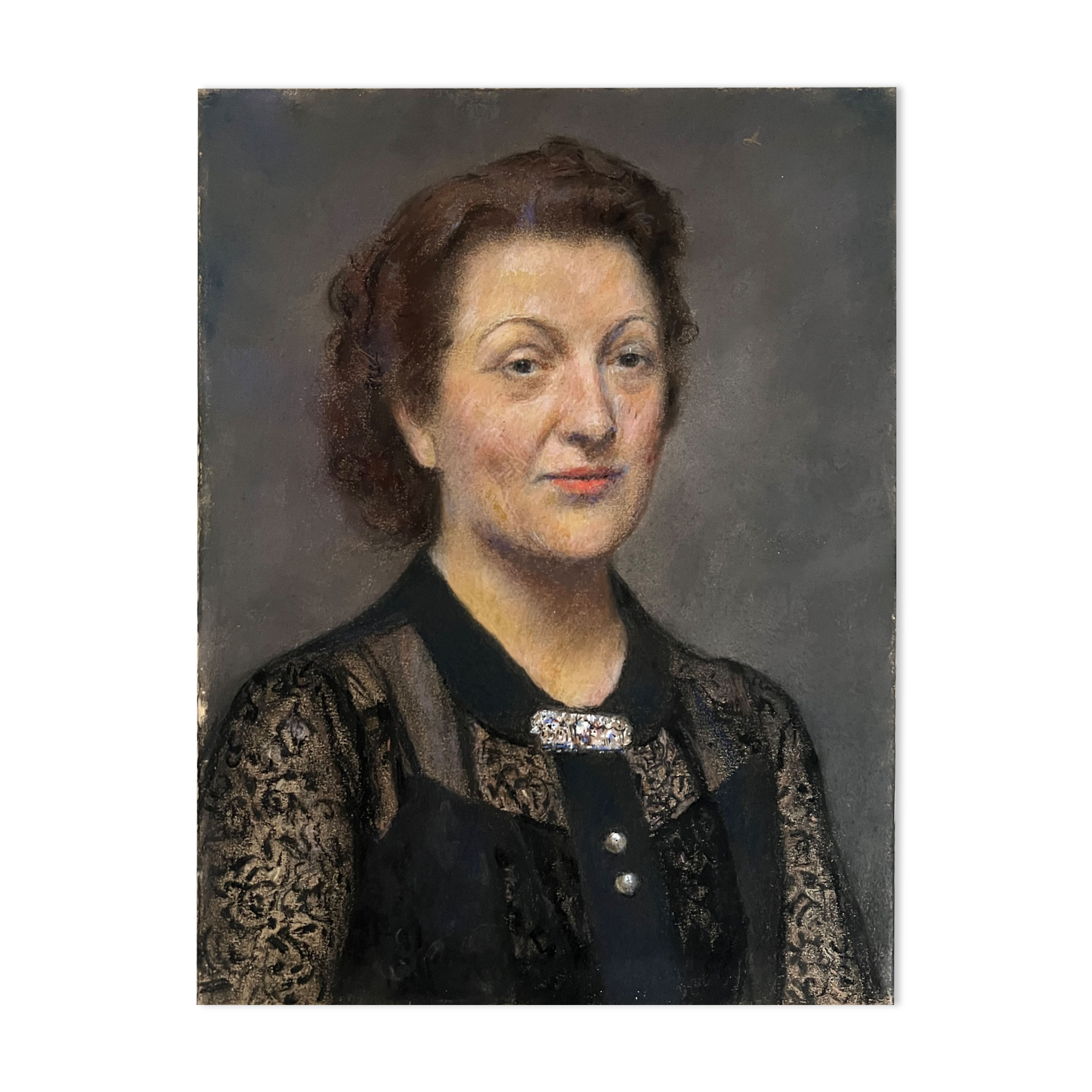 Portrait of a Pastel woman on paper