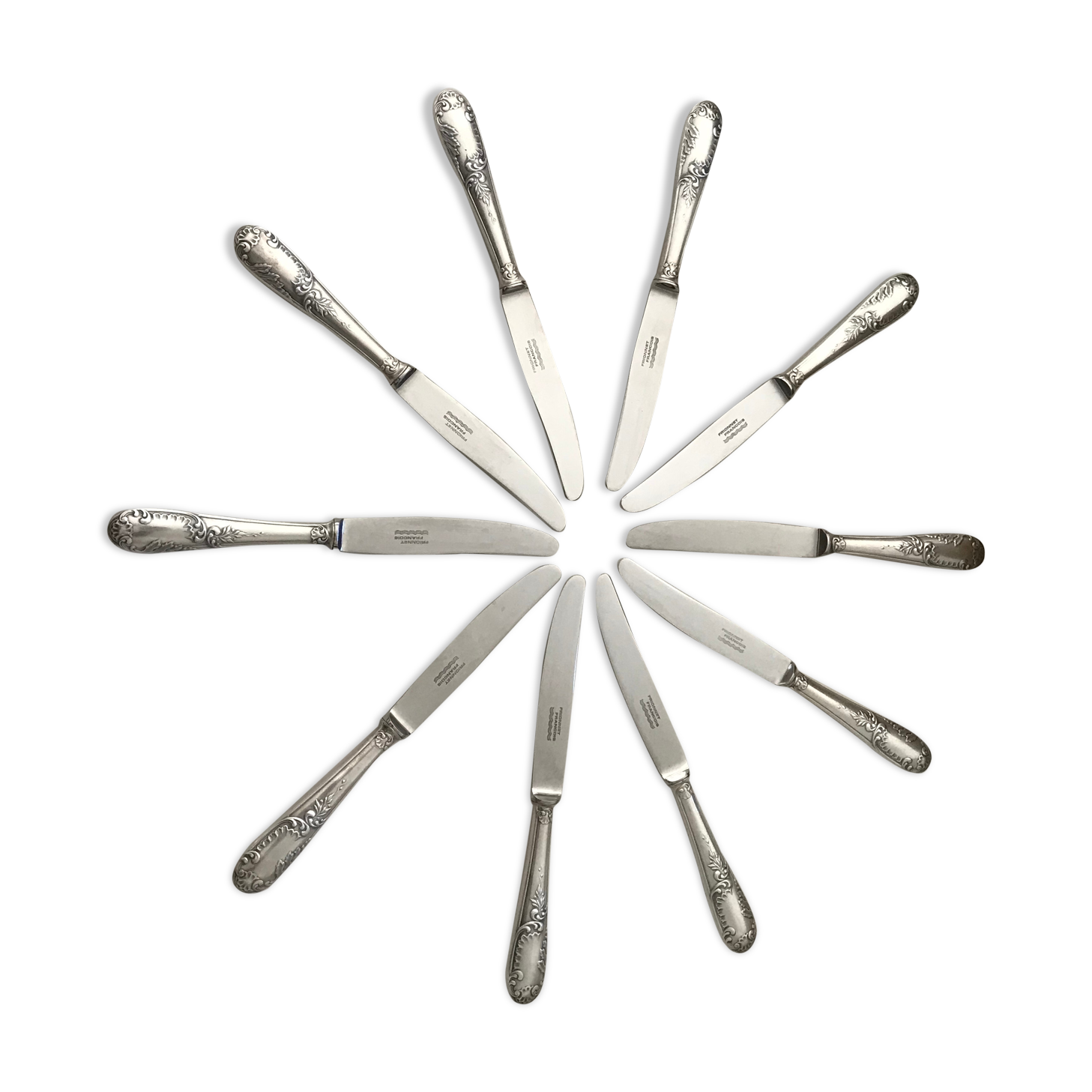 10 Series of 10 silver metal knives François Frionnet