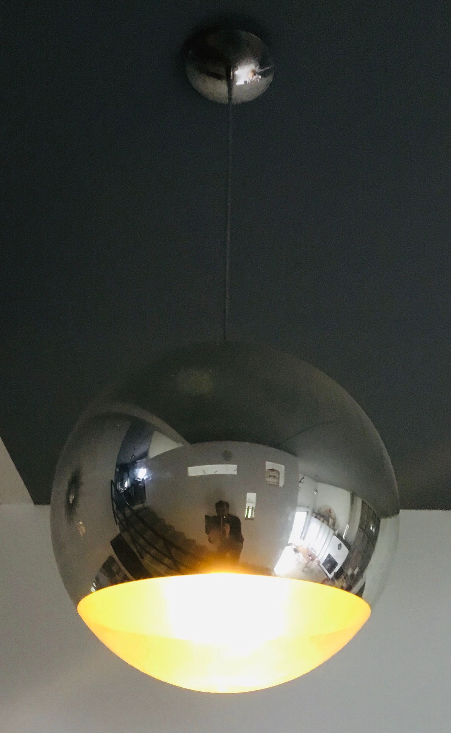 Suspension mirror ball par Tom Dixon