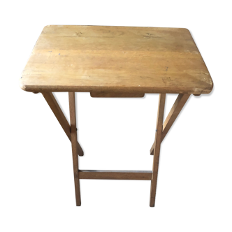 Foldable side table