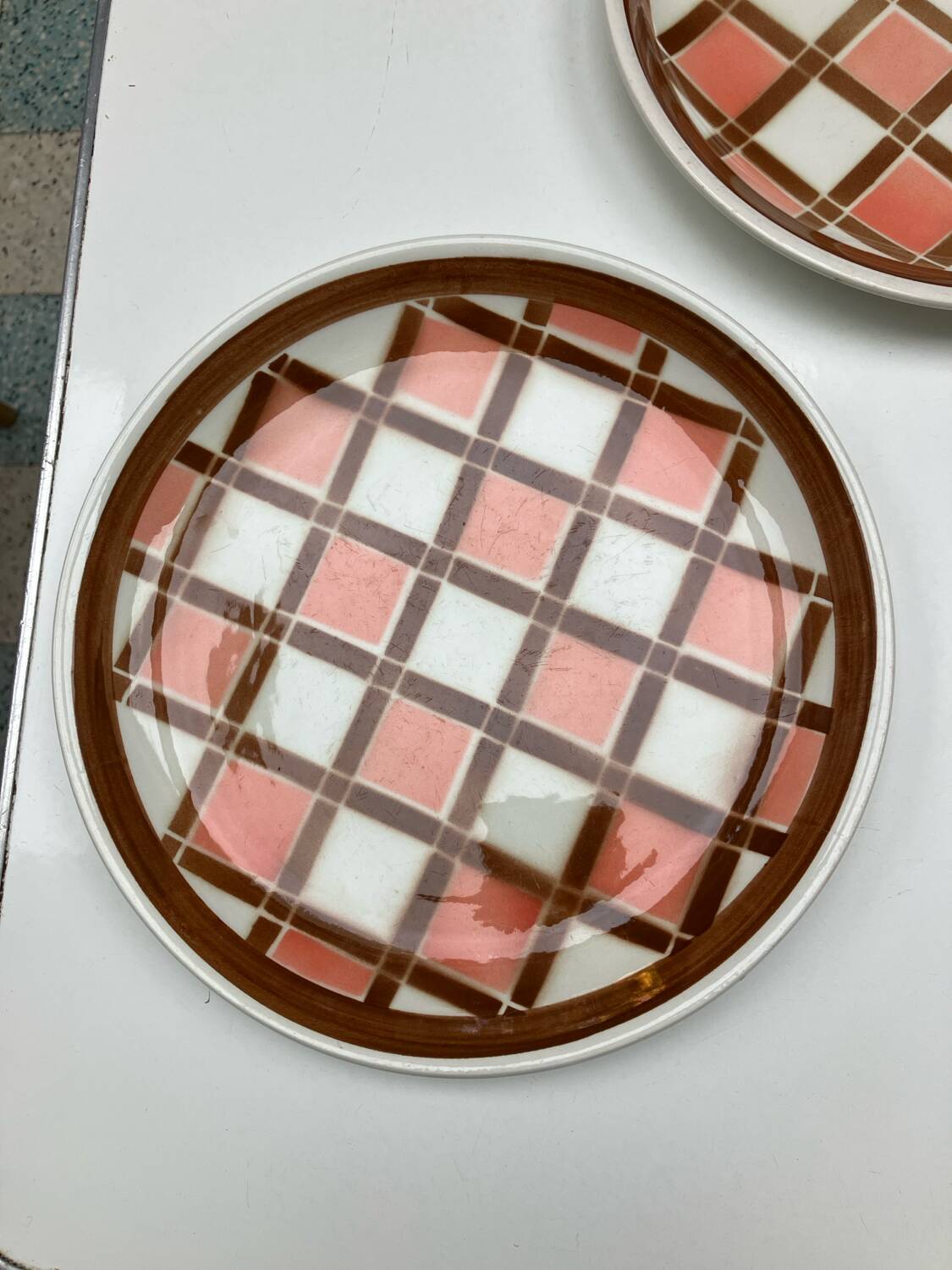 5 dinner plates