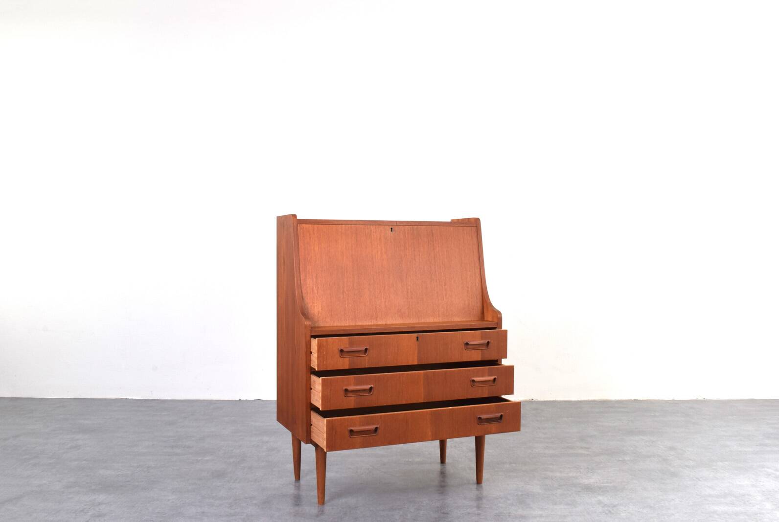 Secrétaire en teck danois du milieu du siècle par Gunnar Nielsen pour Tibergaard, années 1960.