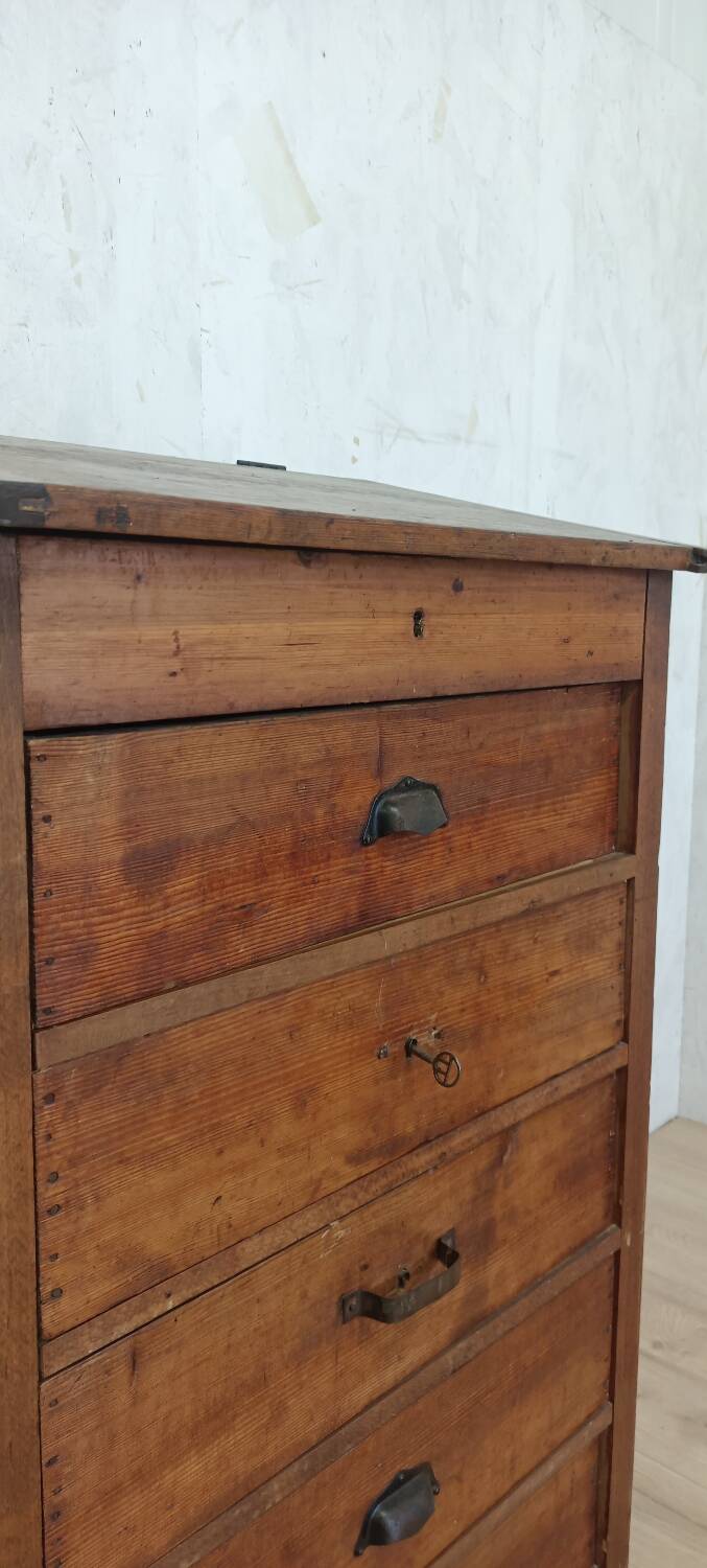 Printer's workshop furniture