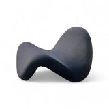 Tongue F577 lounge chair by Pierre Paulin for Artifort / iron frame / 1970s / vintage condition / first edition