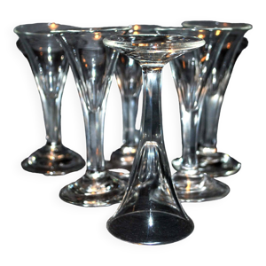 Série de 6 verres à - forme
