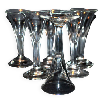 Set of 6 old liqueur glasses - flared tulip shape in cut crystal 1900