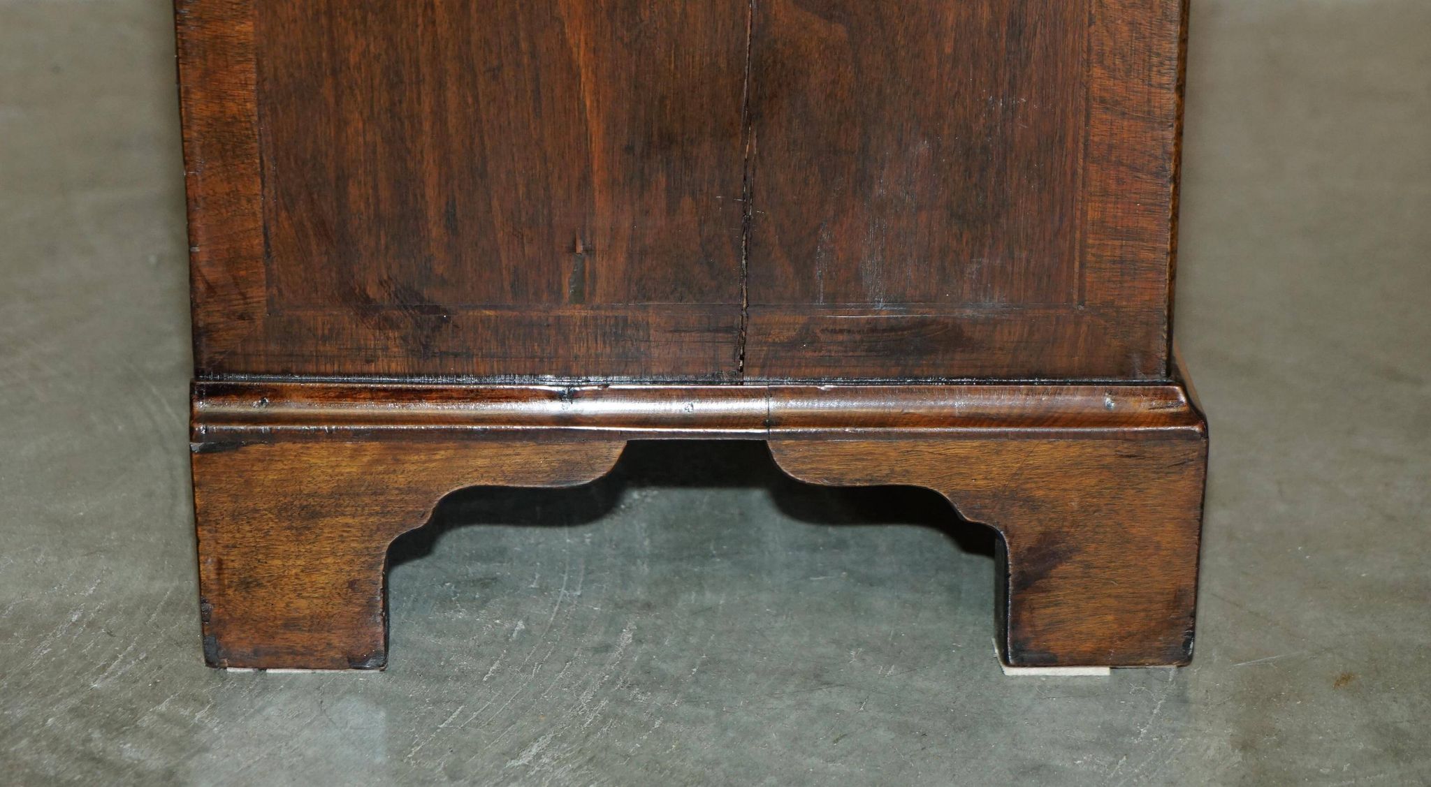 Burr Walnut Commode George III circa 1760