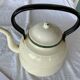 Enamelled porcelain kettle