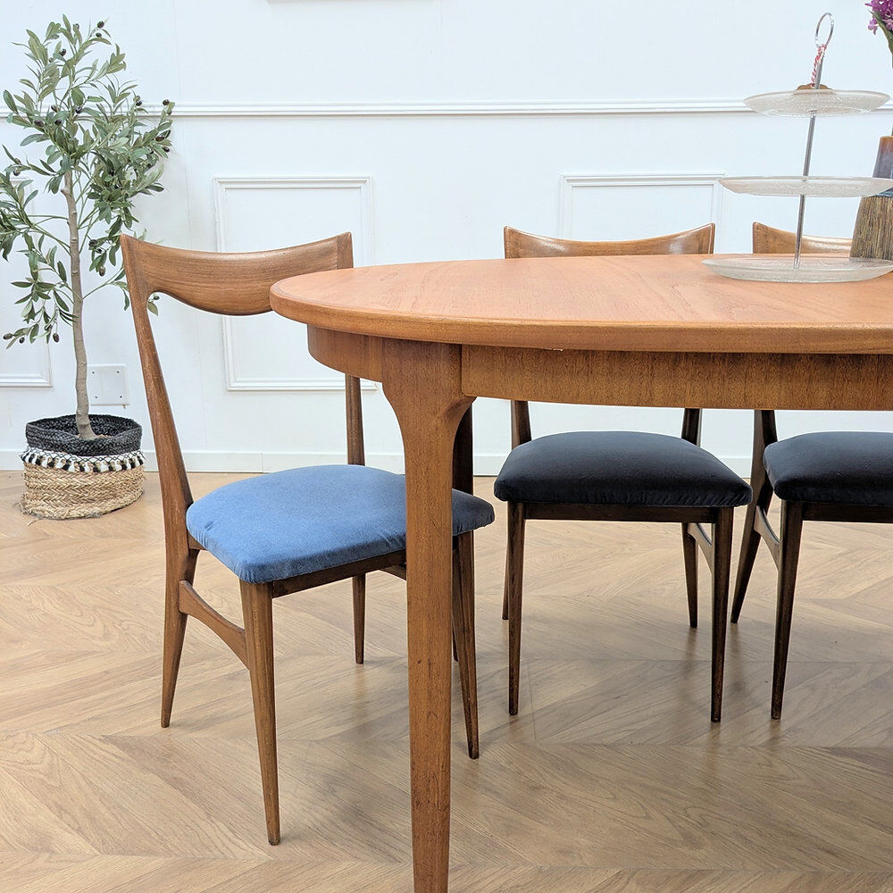 Table à manger scandinave McIntosh