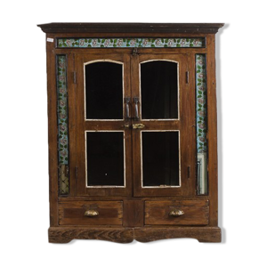 armoire ancienne fleurs