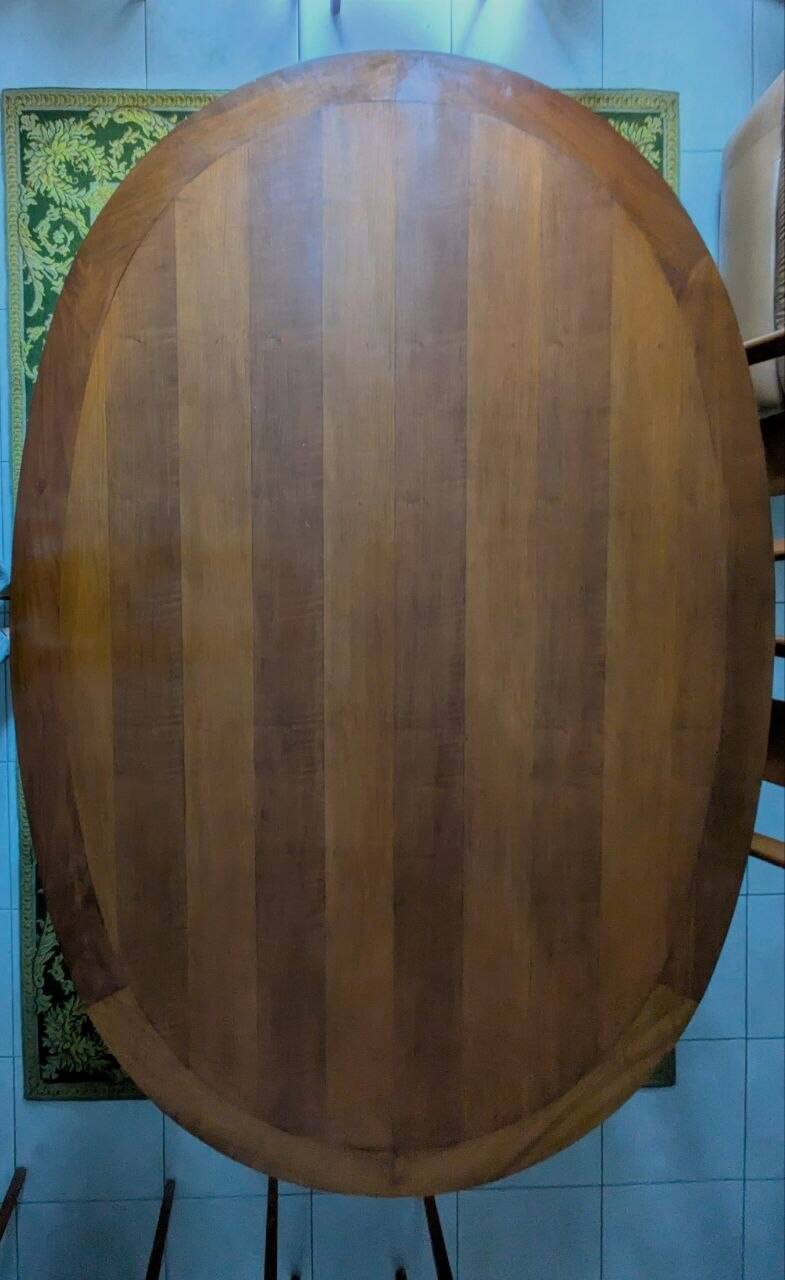 Oval dining table
