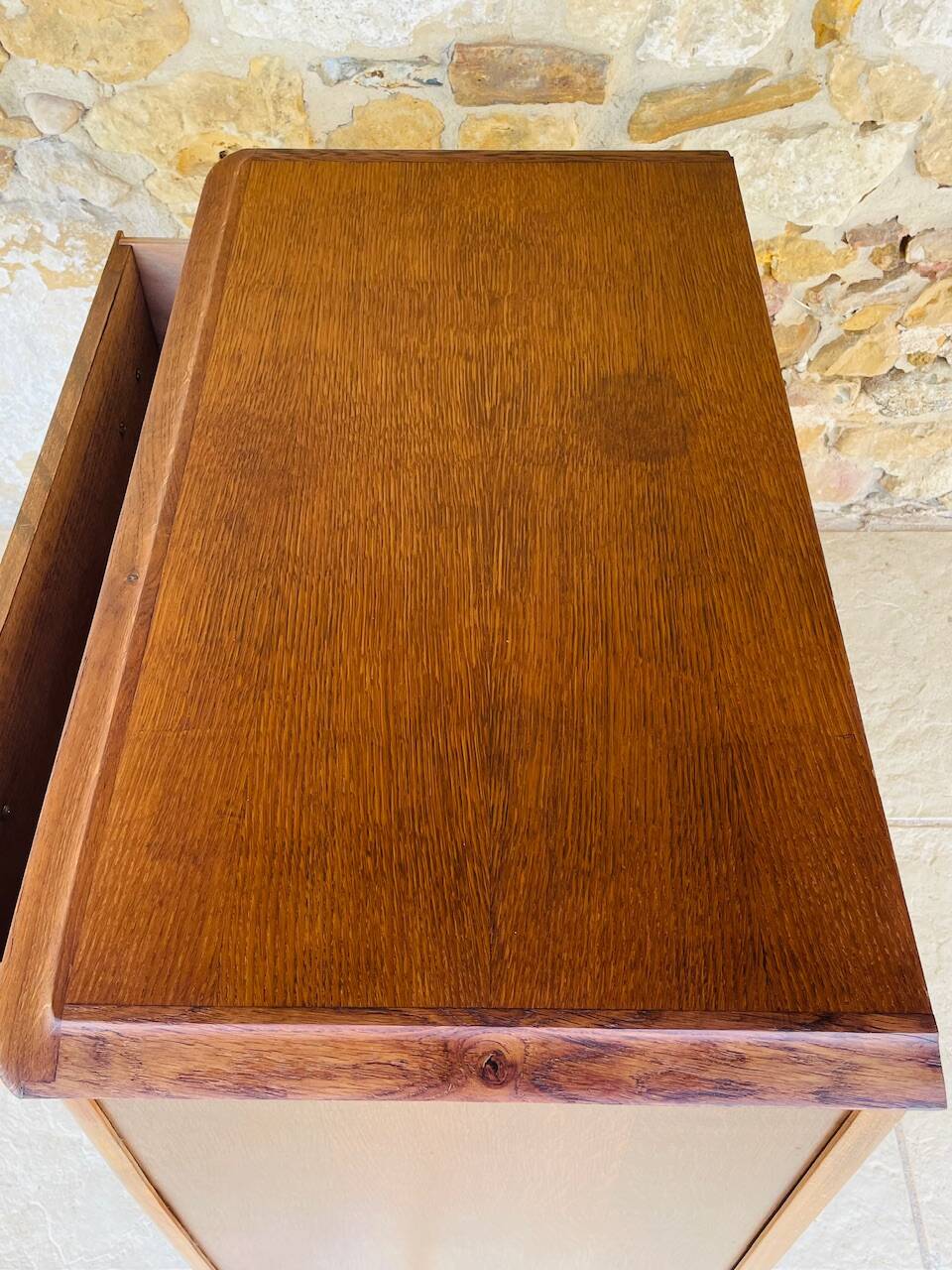 Commode vintage en noyer, pieds compas , circa 1950s