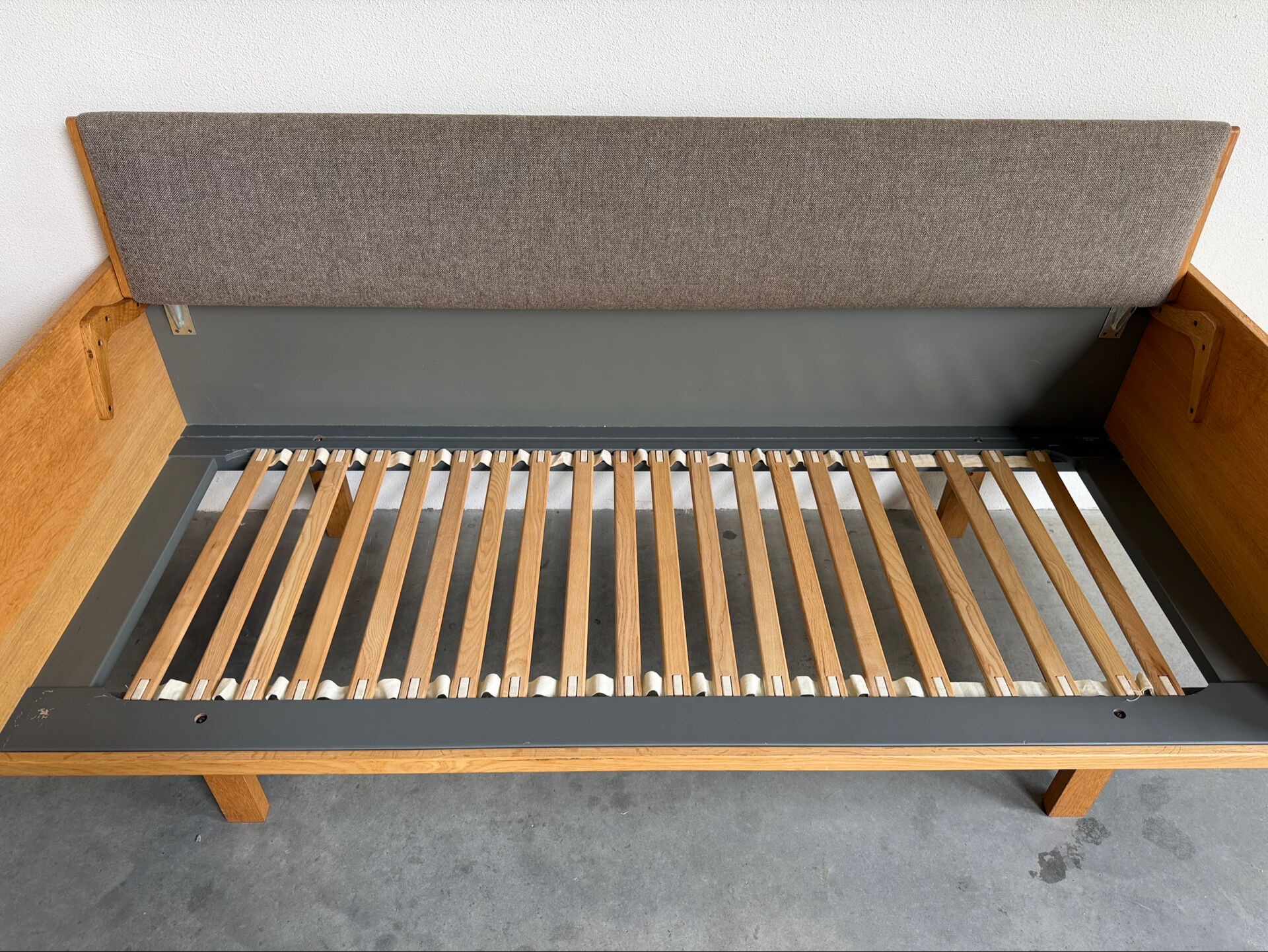 Vintage Daybed Hans Wegner oak