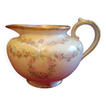 Pichet a lait porcelaine GDA (Limoges)